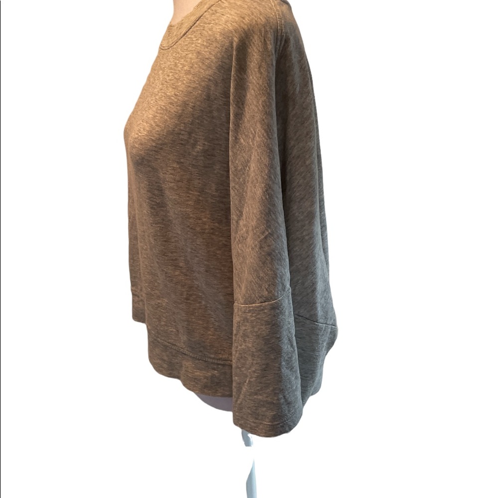 LOVE by Gap Gray 3/4” Sleeve Crop Soft Stretchy Sweatshirt Size Large - Picture 3 of 13